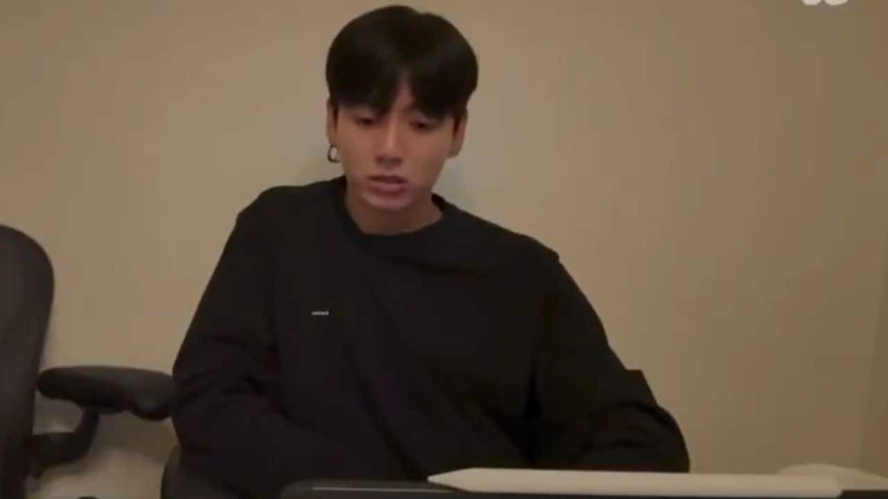 BTS' Jungkook sings 40 songs at one go during live session with ARMY: Watch
