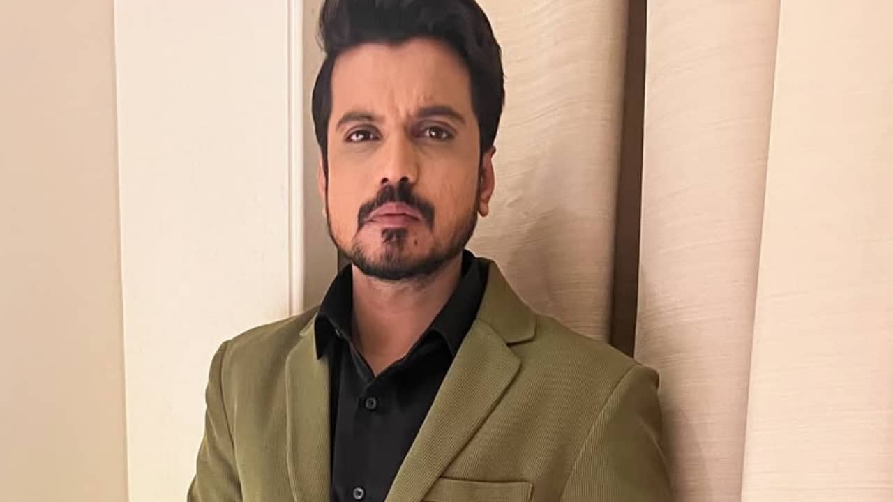 Panchayat actor Aasif Khan suffers heart attack, writes, "Life is short"