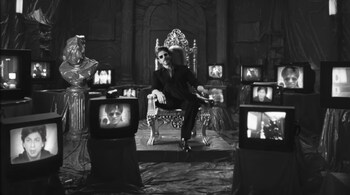 Shah Rukh Khan stars in Zomato ad