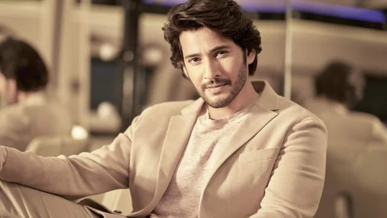 Mahesh Babu goes Prabhas' way; skips doing this for SSMB29