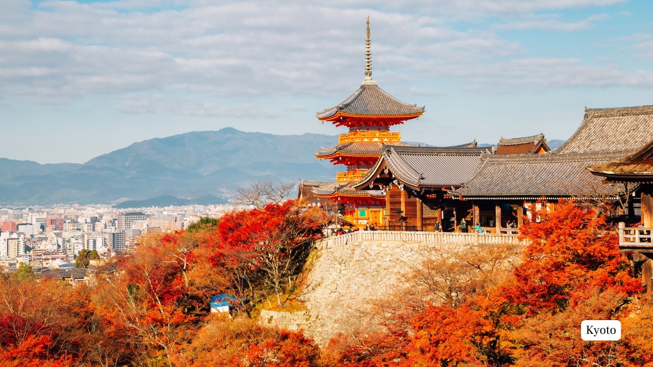 6. Kyoto, Japan – Reader Score: 90.61 Steeped in Zen tranquillity, Kyoto is the soul of traditional Japan. With moss-covered temples, seasonal gardens, and preserved teahouses, it offers a contemplative counterpoint to modern urbanism. (Image: Canva)
