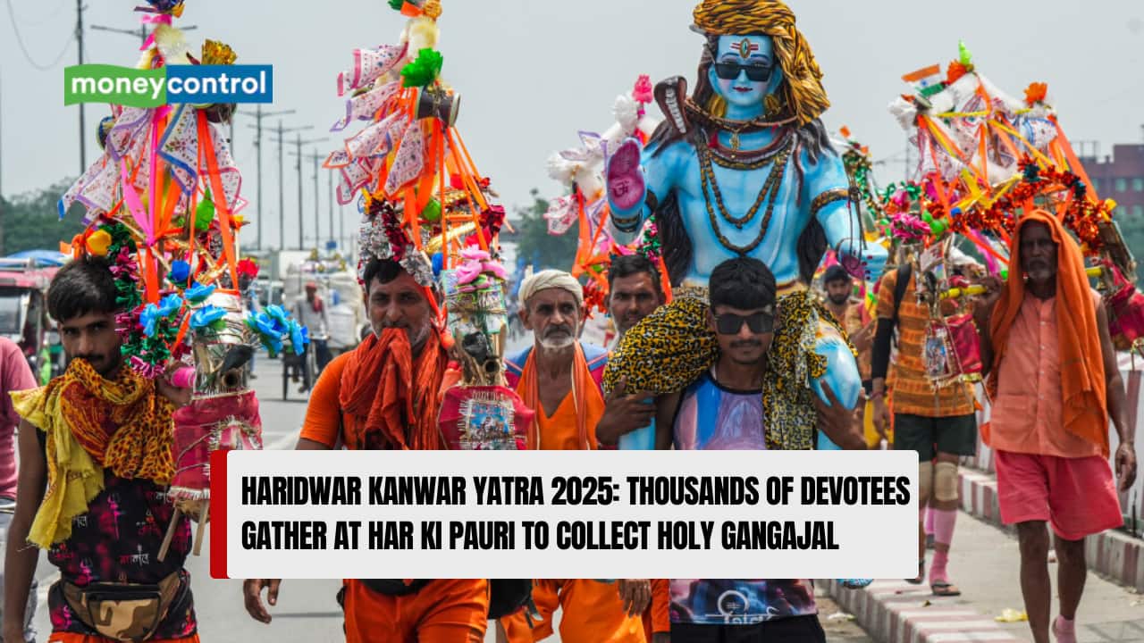 Haridwar Kanwar Yatra 2025: Thousands of Devotees Gather at Har Ki Pauri to Collect Holy Gangajal