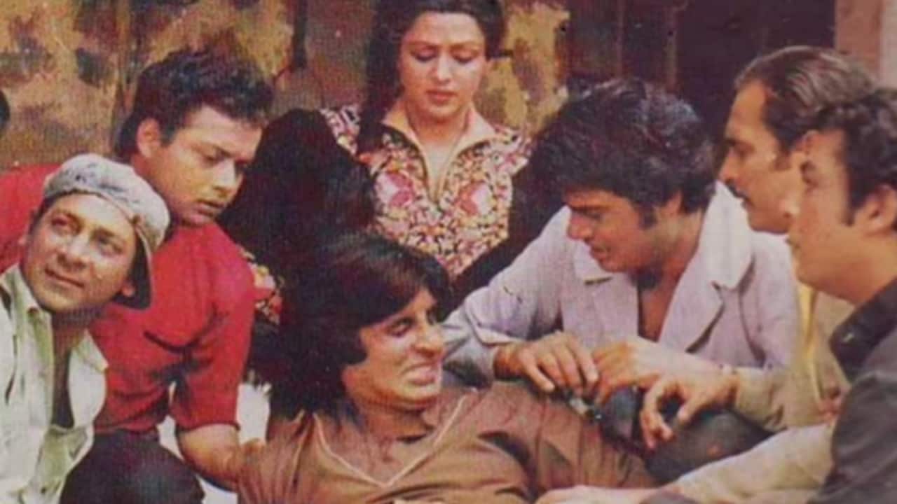 Kawaljit with Big B and Hema Malini in Satte Pe Satta Kawaljit with Big B and Hema Malini in Satte Pe Satta 