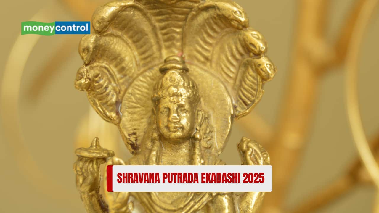 Shravana Putrada Ekadashi 2025 Date: When is Pavitropana Ekadashi? Know the Exact Date and Parana Time