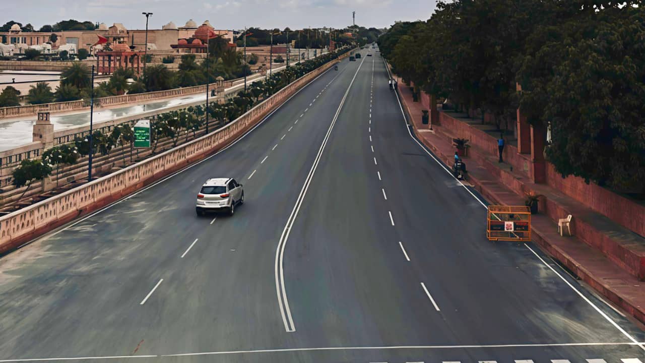 This year, a total of 78 awards were conferred across four major categories: Super Swachh League Cities, Top three clean cities in five population brackets, Special Category (such as Ganga Towns, Cantonment Boards, SafaiMitra Suraksha and Mahakumbh), as well as State Level Awards for the most promising clean cities among states and Union Territories. (Photo: X/@gemsofbabus_)