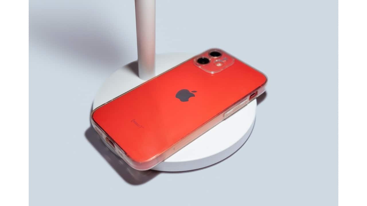 Avoid sunlight as much as you can UV rays are your phone case’s worst enemy. They react with the plastic, especially TPU, and cause it to oxidise and discolour. Keep your phone away from window sills, dashboards, or sunny tables. If you’re outside, stash it in your pocket or bag when not in use.
Avoid sunlight as much as you can UV rays are your phone case’s worst enemy. They react with the plastic, especially TPU, and cause it to oxidise and discolour. Keep your phone away from window sills, dashboards, or sunny tables. If you’re outside, stash it in your pocket or bag when not in use.