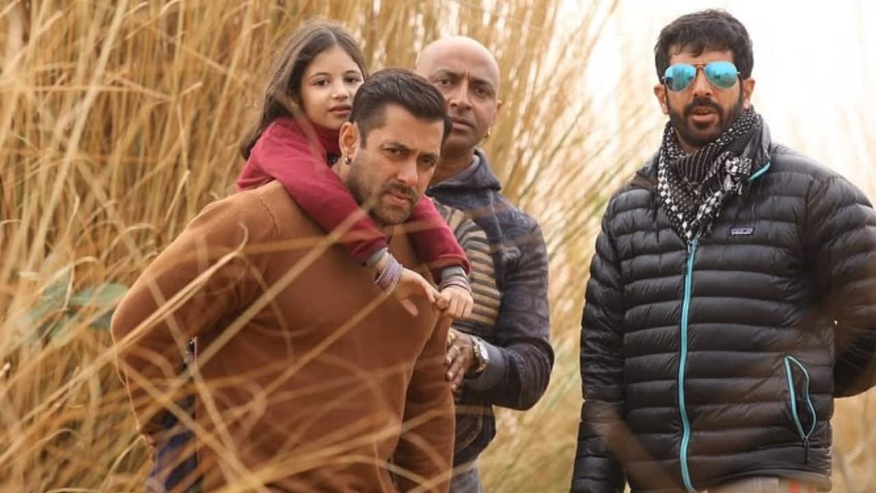 Salman Khan celebrates 10 Years of Bajrangi Bhaijaan with unseen BTS moments, see here