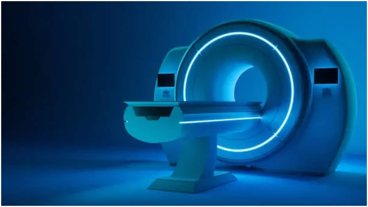 Man critically injured after being sucked into MRI scanner by metal chain in New York hospital Man critically injured after being sucked into MRI scanner by metal chain in New York hospital