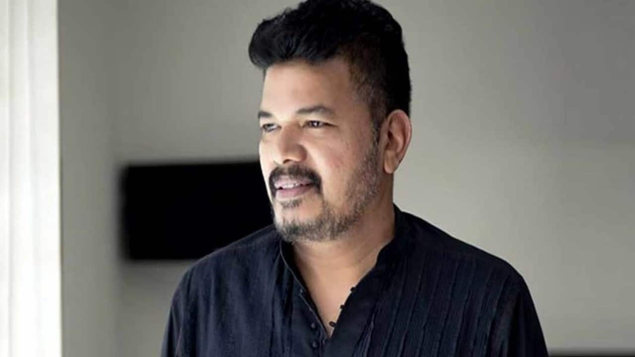 Shankar, a legendary figure in the industry with over 30 years of experience, started as SA Chandrasekhar's assistant. Indian cinema was transformed by movies like Enthiran (2010), Mudhalvan (1999), and Gentleman (1993). His current salary for Indian 3 is between Rs 40 and Rs 50 crore per film (IMDb). Shankar, a legendary figure in the industry with over 30 years of experience, started as SA Chandrasekhar's assistant. Indian cinema was transformed by movies like Enthiran (2010), Mudhalvan (1999), and Gentleman (1993). His current salary for Indian 3 is between Rs 40 and Rs 50 crore per film (IMDb).