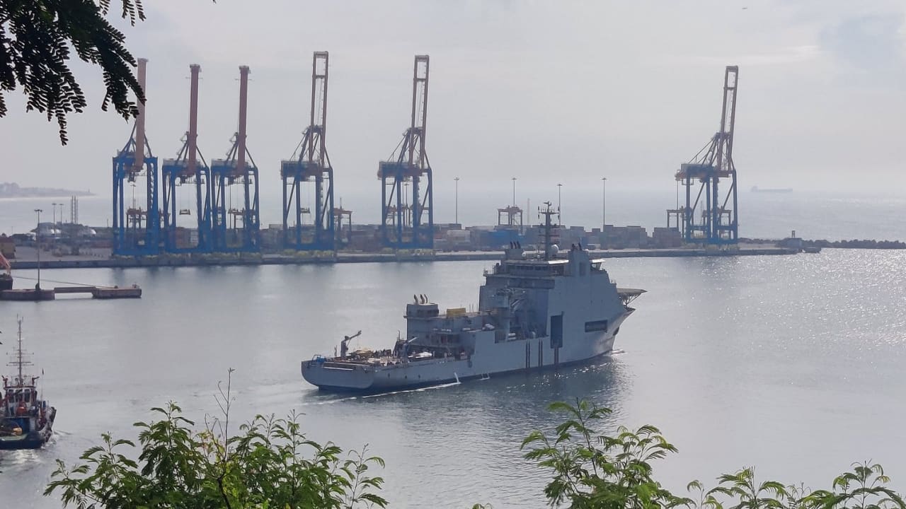 INS Nistar can undertake diving and salvage operations upto 300m depth. 