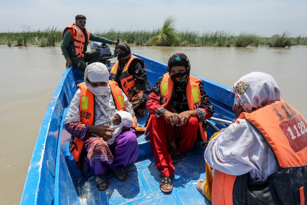 PMD has raised an alert for high-level flooding in the River Indus at Kalabagh and Chashma over the next 24 hours, urging authorities to prepare. (Image: X) 