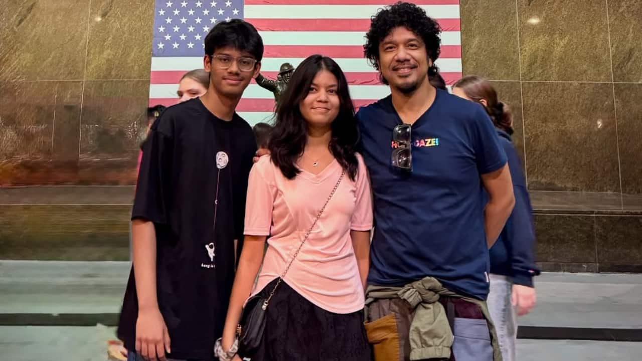 Papon enjoys BLACKPINK's Chicago concert with his kids, see pics