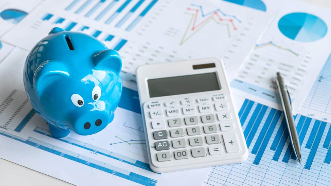 Gifting to wife and son: How tax rules and clubbing provisions apply Gifting to wife and son: How tax rules and clubbing provisions apply