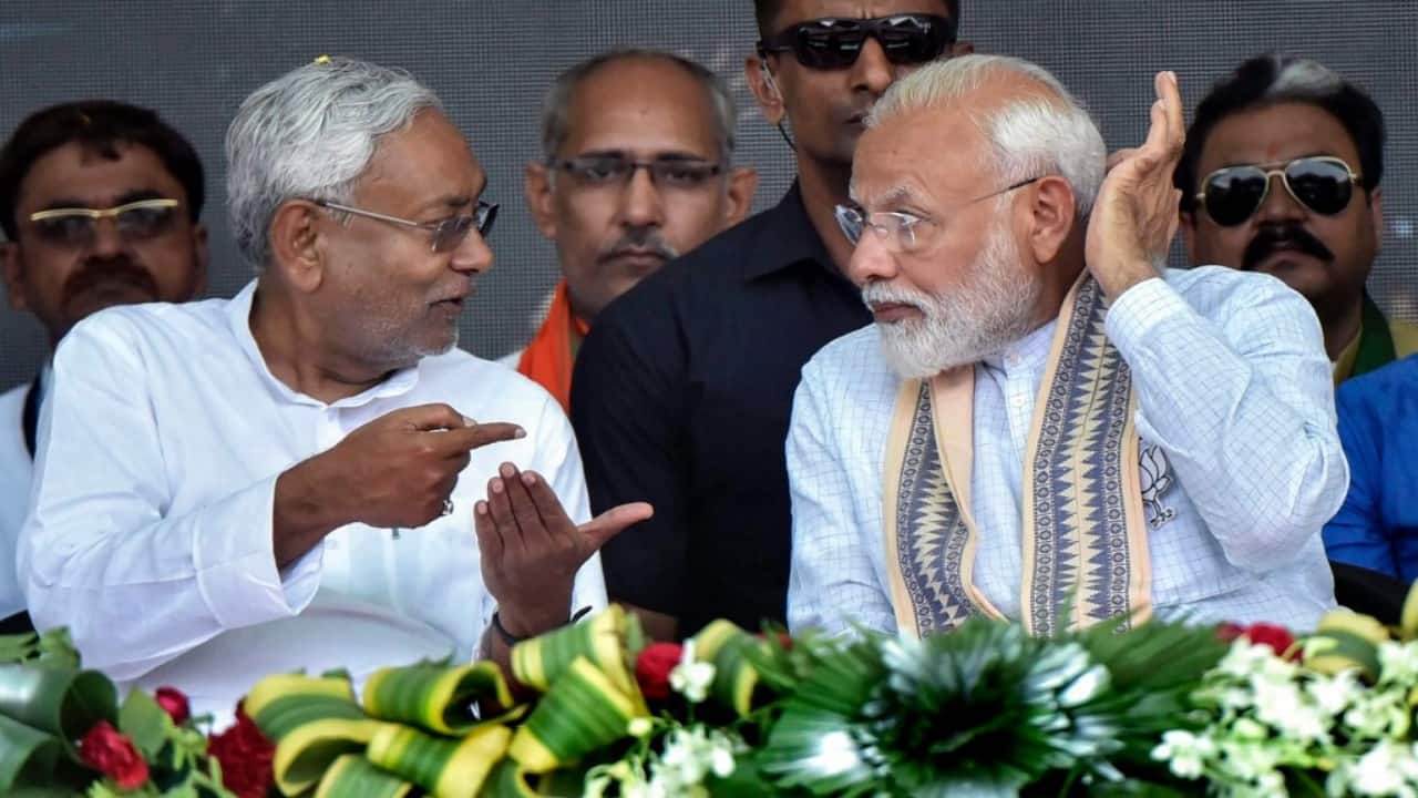 Mandate Bihar: NDA leads on 130 seats, Mahagathbandhan on 65, early trends show