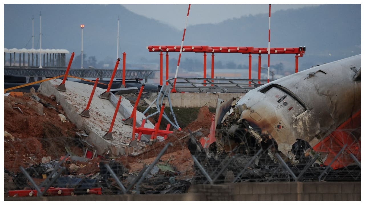 How a possible engine error led to the deadly Jeju Air crash in South Korea