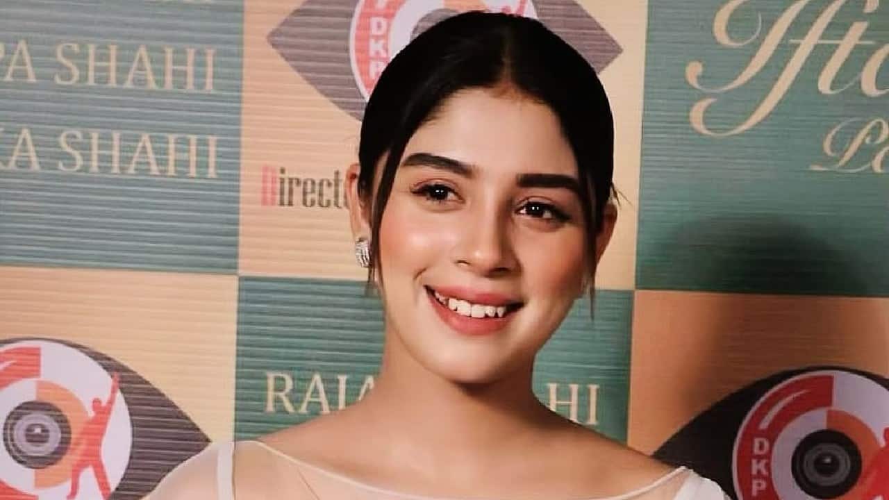 Anupamaa actress Adrija Roy's diet tips for weight loss