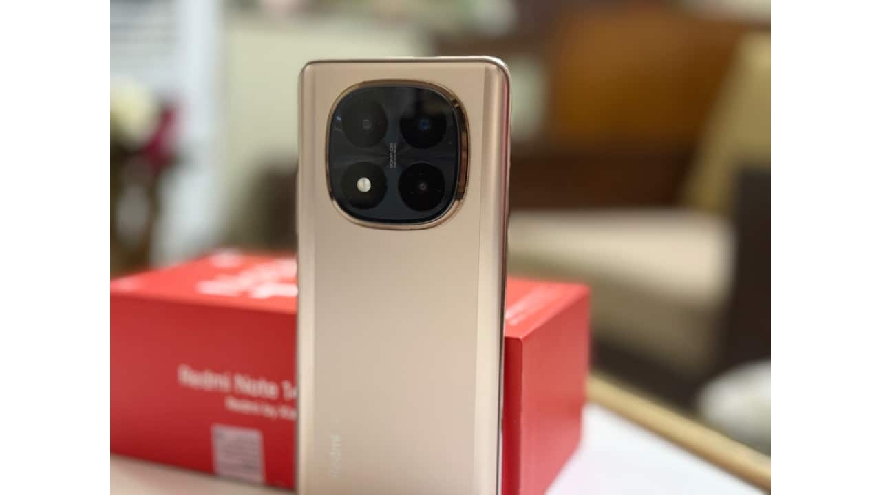    Performance: Fast enough for everyday use  Powered by the Snapdragon 7s Gen 3 and up to 12GB RAM, the phone handles daily tasks easily. Apps open quickly, multitasking is smooth, and even games run well. It’s not a flagship chip, but for the price, performance is reliable and consistent.