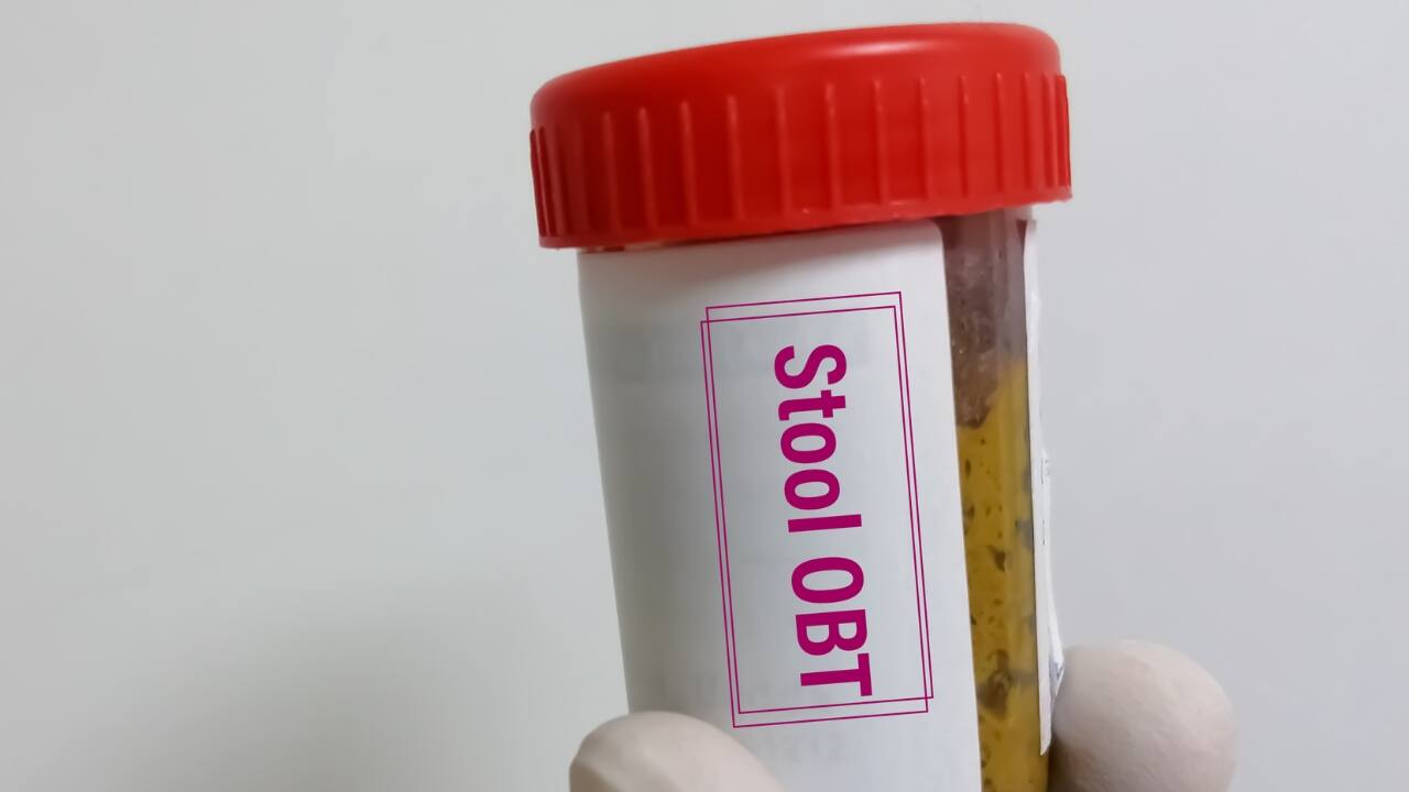 Other Common Symptoms There may also be discharge through the anus, which is most often of mucoid type. Itching, pain (due to spasm or infection), and reduced haemoglobin can be seen in case of piles. Examination by using a proctoscope can reveal the exact position, number, size, degree and appearance of harmorrhoids. 