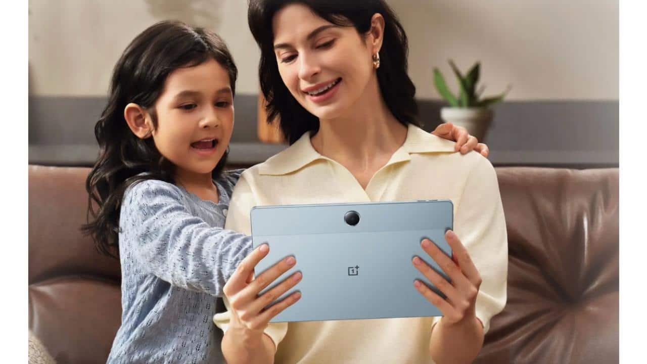 Design is minimal and lightweight