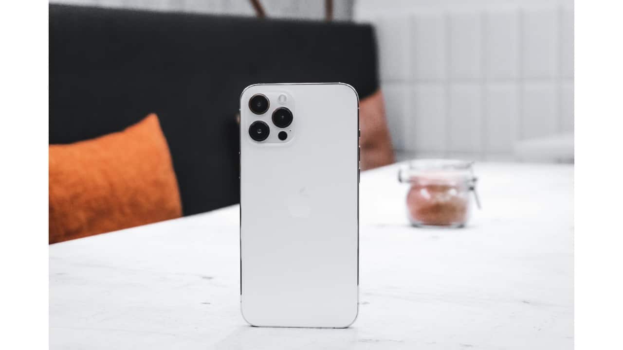 Apple grows on iPhone 16, stumbles with 16e Apple ranked sixth, with iPhone 16 series driving over 55% of shipments. But the 16e underperformed, criticised for its single camera and underwhelming AI features. Premium buyers are clearly favouring feature-rich models over branding alone. Apple grows on iPhone 16, stumbles with 16e Apple ranked sixth, with iPhone 16 series driving over 55% of shipments. But the 16e underperformed, criticised for its single camera and underwhelming AI features. Premium buyers are clearly favouring feature-rich models over branding alone.
