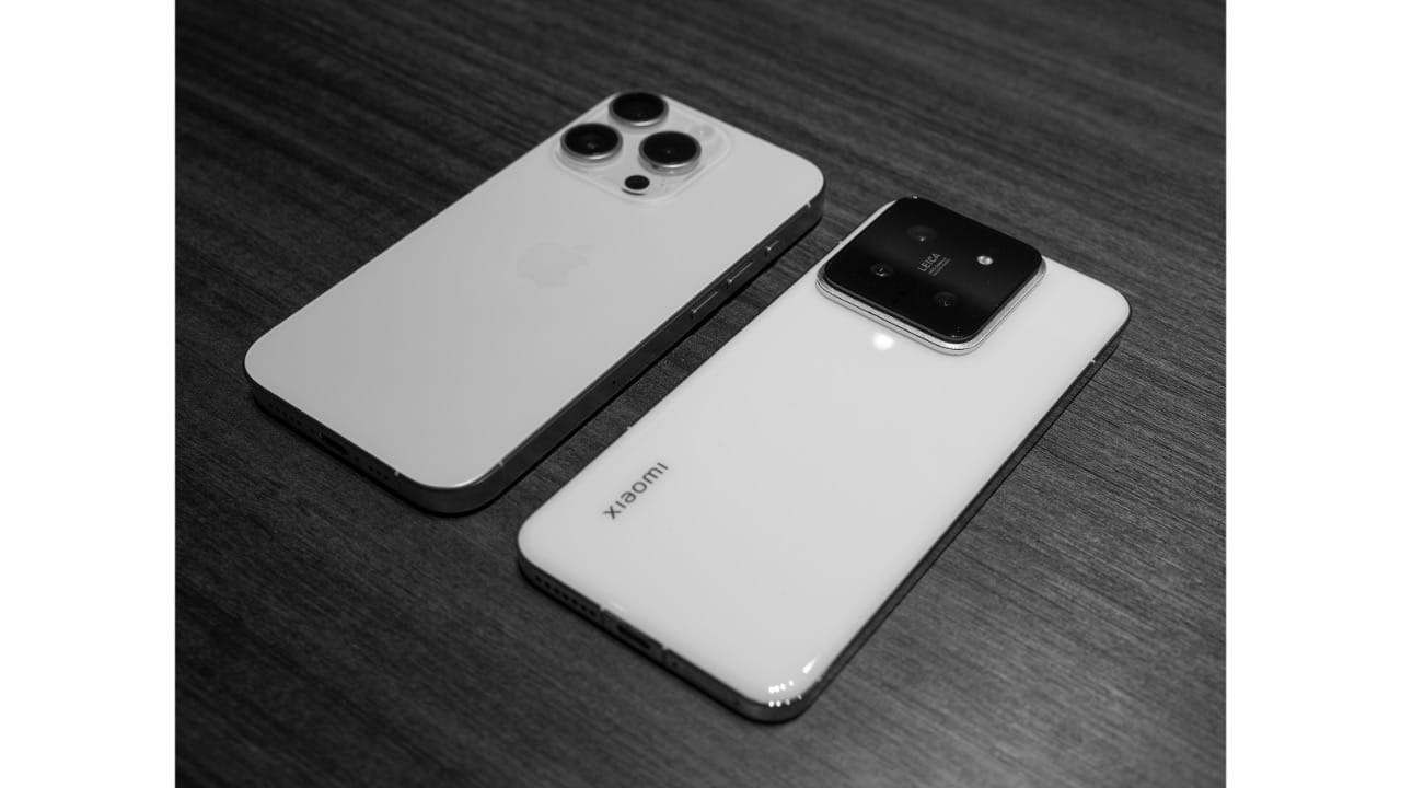 Xiaomi holds steady but slips YoY Xiaomi saw a yearly decline but kept pace in Q2 with 5 million units. It banked on the Redmi 14C 5G and A5 for volume, while refreshed Note 14 models helped maintain visibility in the design-conscious segment. Xiaomi holds steady but slips YoY Xiaomi saw a yearly decline but kept pace in Q2 with 5 million units. It banked on the Redmi 14C 5G and A5 for volume, while refreshed Note 14 models helped maintain visibility in the design-conscious segment.