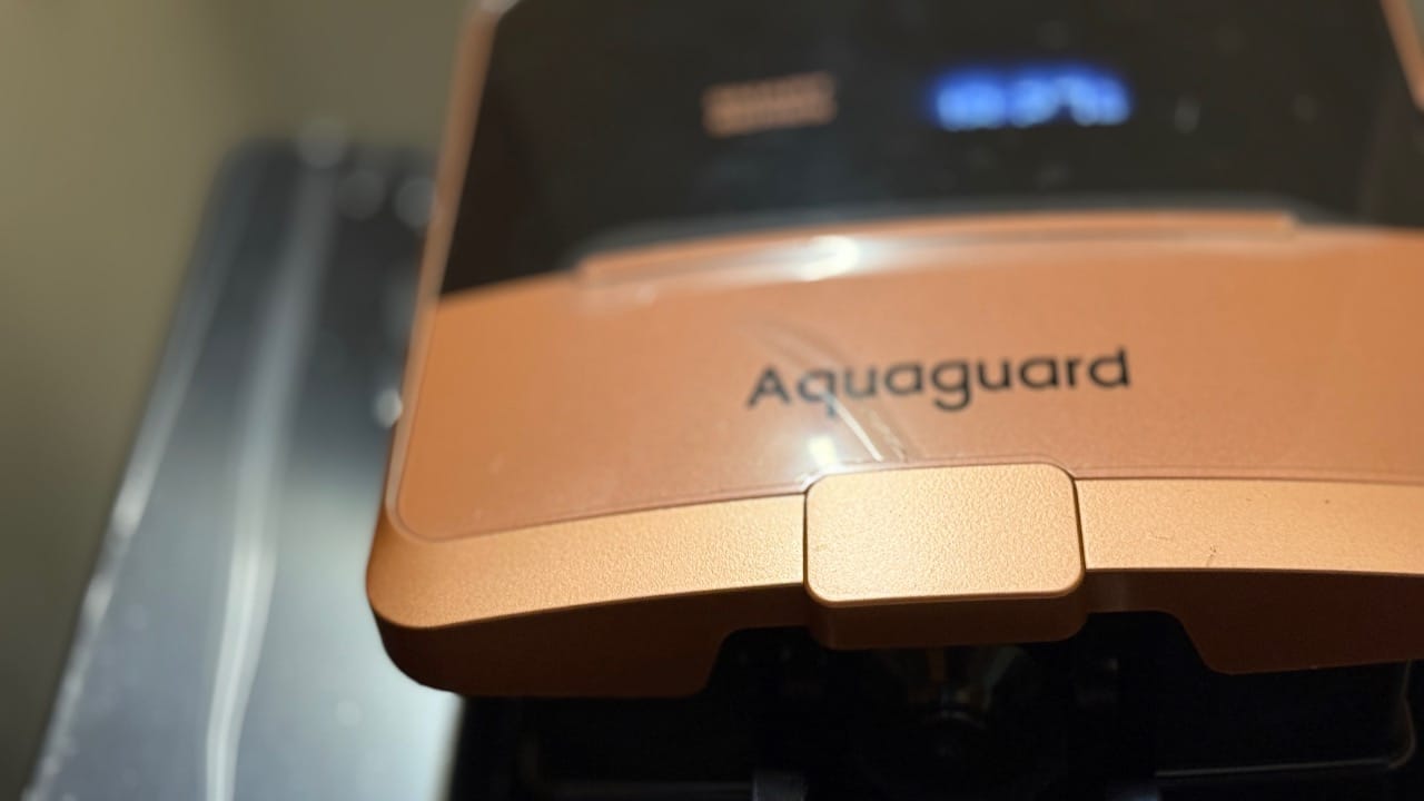 How it works  Filtration quality is top-tier. It claims 99.9999% bacteria and 99.99% virus reduction, and uses a Titanium Duo RO with up to 40% water recovery and faster purification. It’s also effective against heavy metals and microplastics, making it ideal for urban tap water.