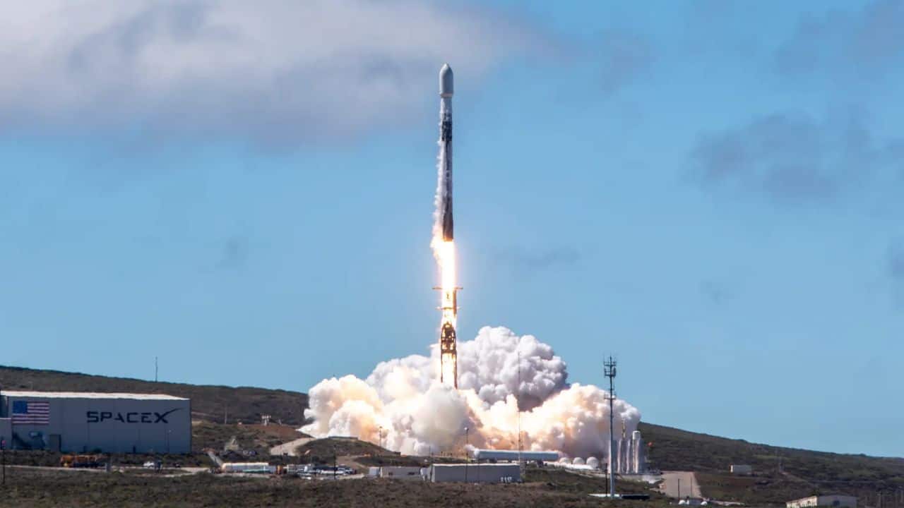 NASA launches TRACERS to study Earth’s magnetosphere and solar wind