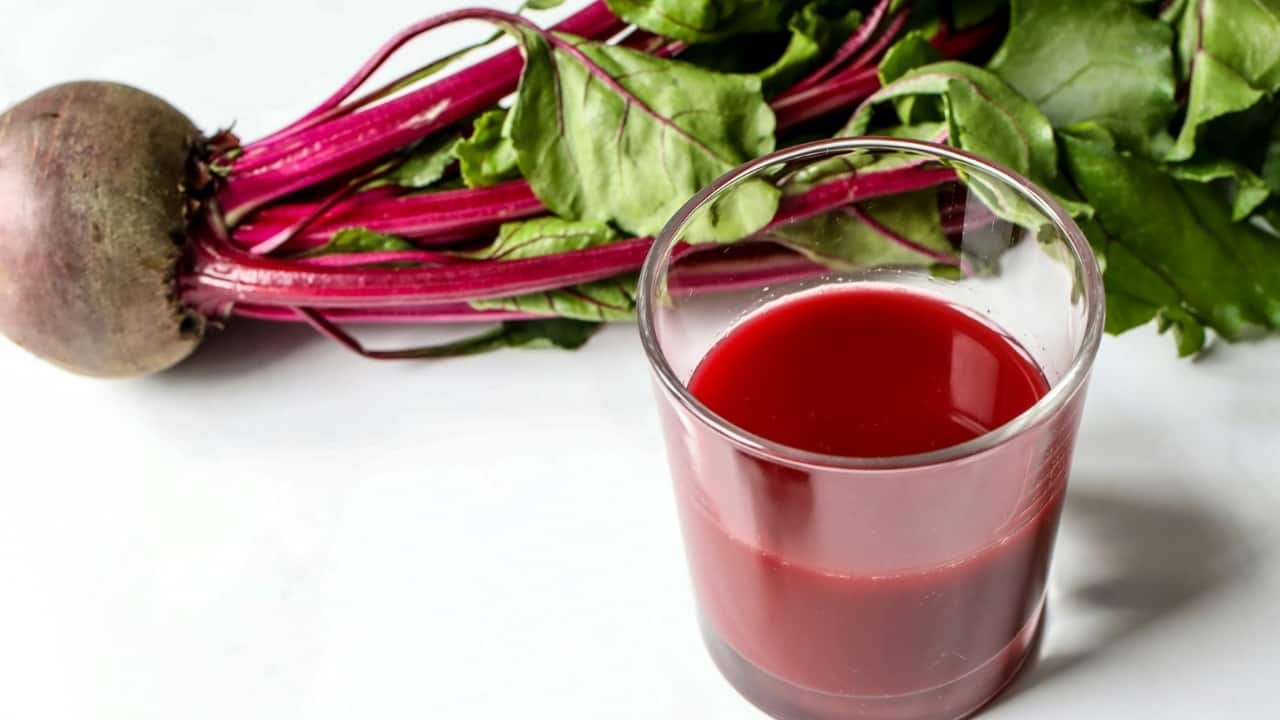 Diet tips: 5 health benefits of beetroot and chia seeds water