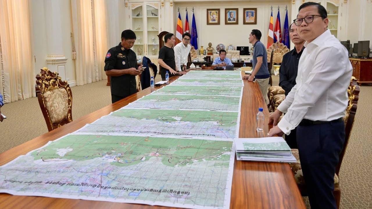 Cambodia-Thailand clashes: Cambodia's Hun Sen posts 'compromising' war map on Facebook, then deletes | See pics