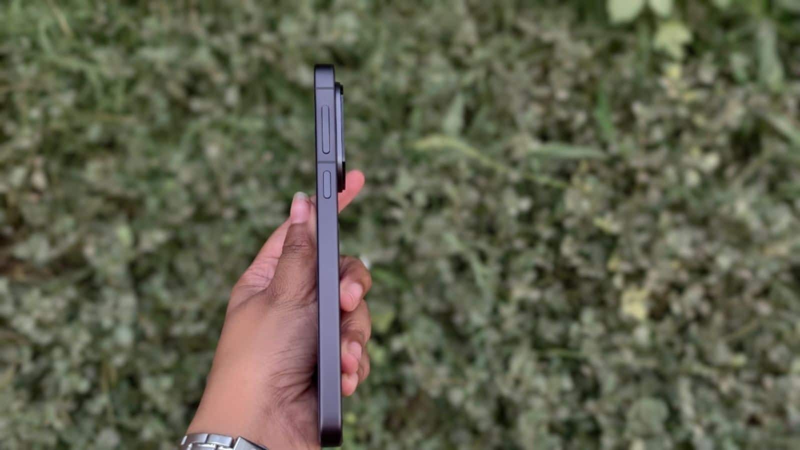 VIVO X200 FE 3