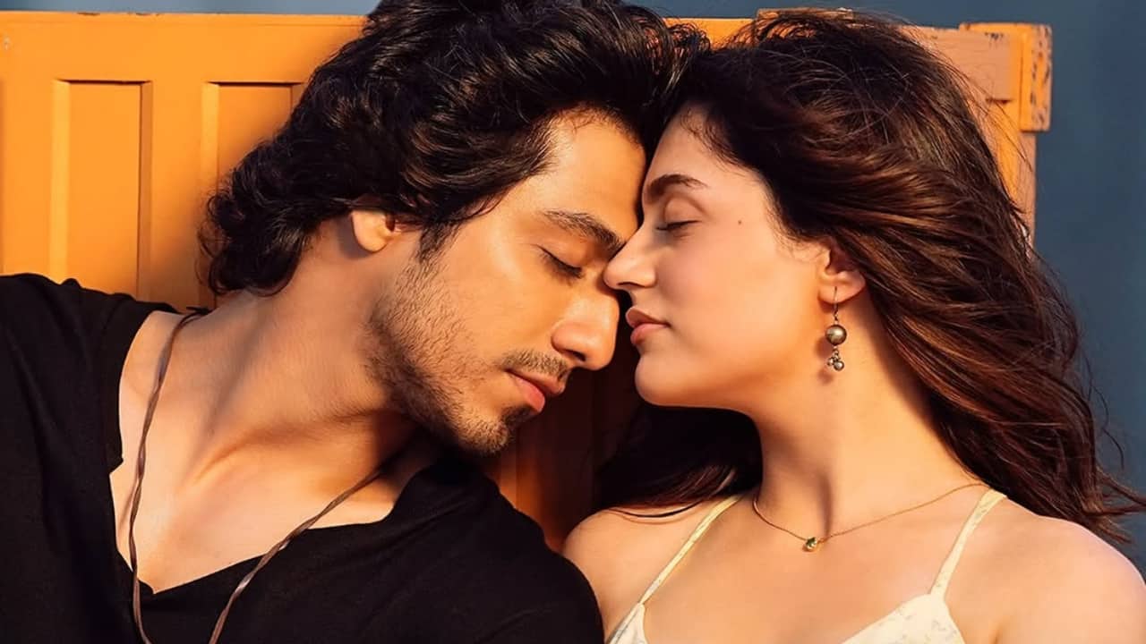 Stylish Pairing - Both actors shine in coordinated outfits, bringing glamour and grace to every romantic shot. Stylish Pairing - Both actors shine in coordinated outfits, bringing glamour and grace to every romantic shot.