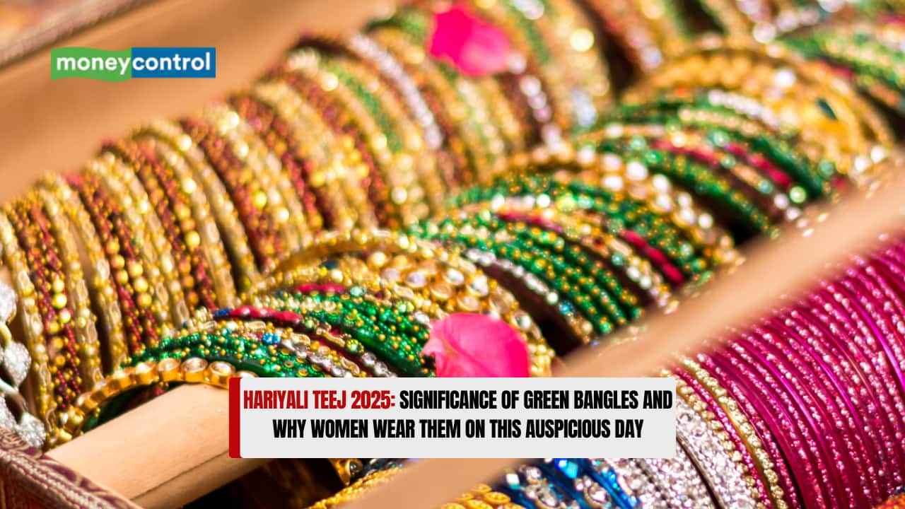 Hariyali Teej 2025: Significance of Green Bangles and Why Women Wear Them on This Auspicious Day