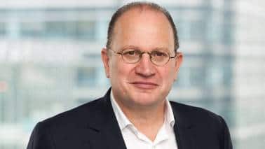 Why is it so hard to replace HSBC’s Mark Tucker?