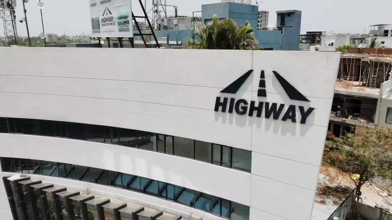Highway Infra lists at premium; buy, sell, or hold?
