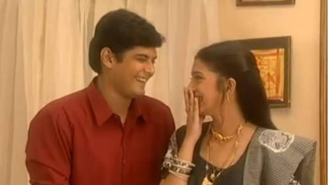 Bringing back Tulsi Virani Smriti Irani play the role of Tulsi post which she switch to career to politics. She is making a come back after 25 years to television. Bringing back Tulsi Virani Smriti Irani play the role of Tulsi post which she switch to career to politics. She is making a come back after 25 years to television.