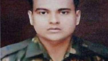Major Vivek Gupta, MVC (Posthumous) Major Vivek Gupta was the commanding officer of a critical assault on Tololing peak. He led from the front, eliminating enemies in face-to-face combat. Even after being mortally wounded, his leadership carried his company to victory. His sacrifice remains a solemn reminder of what it means to lead by example.