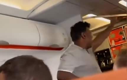 EasyJet flight chaos: Man shouts 'death to America, death to Trump’, claims bomb on board | Video
