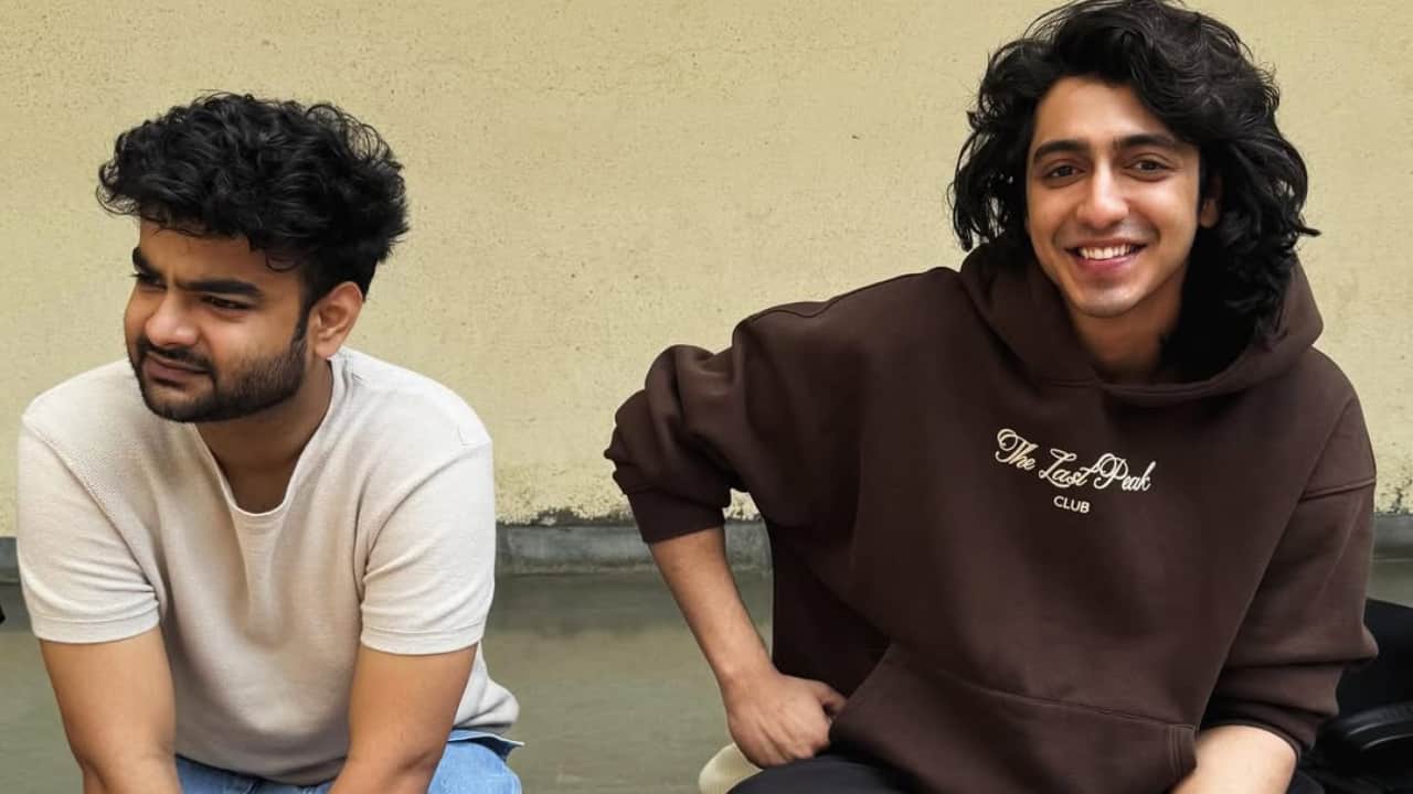 Ahaan Panday's Saiyaara behind the scene pics win hearts