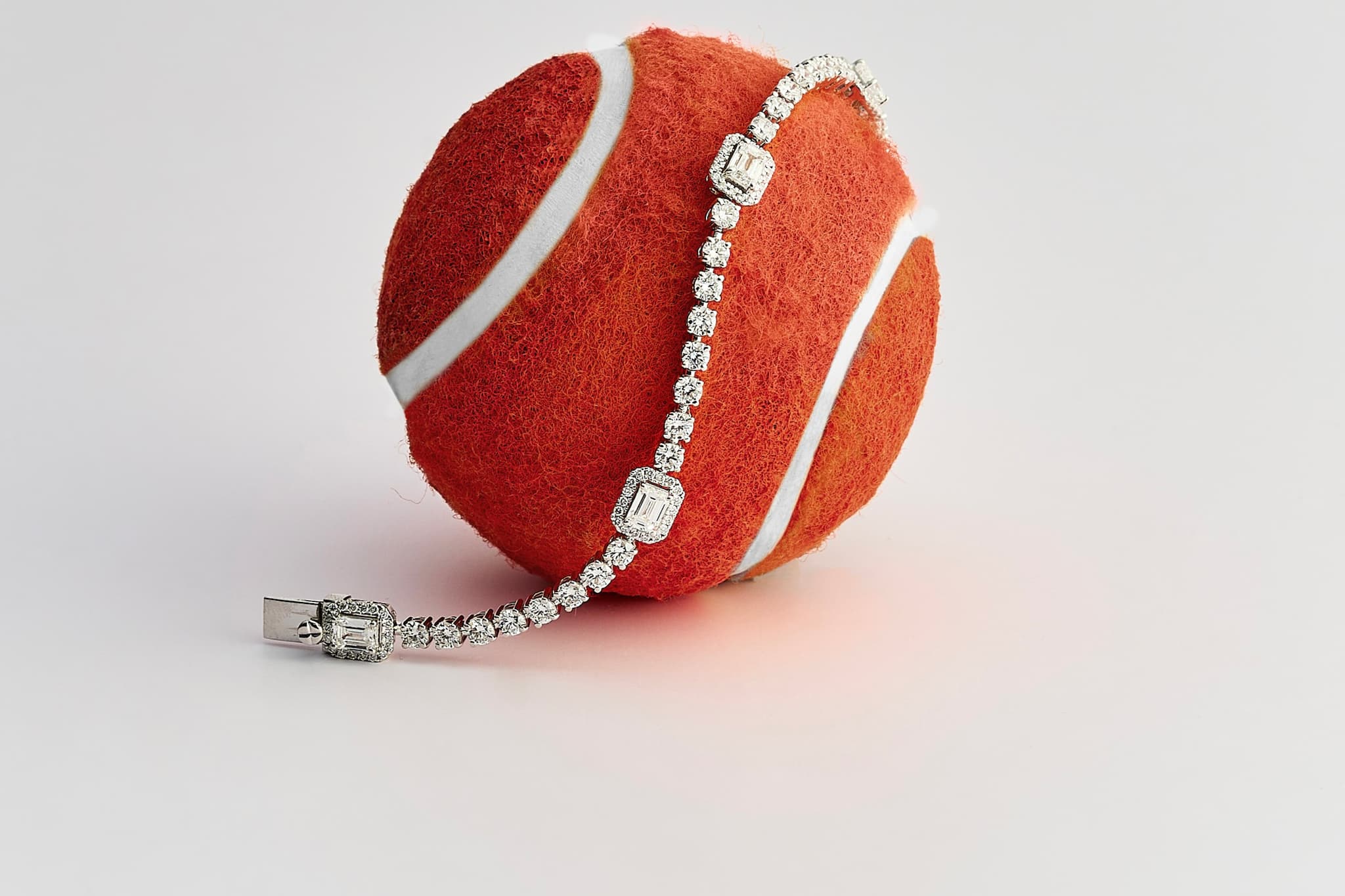 Tennis bracelets: The luxury jewellery staple everyone's wearing again Tennis bracelets: The luxury jewellery staple everyone's wearing again