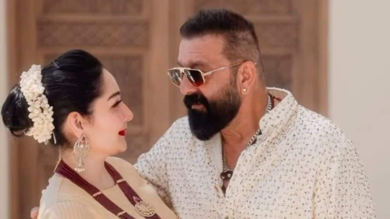 Sanjay Dutt's wife Maanayata wishes her 'Saiyaara' on his 66th birthday with a sweet video: "grateful to God for YOU"