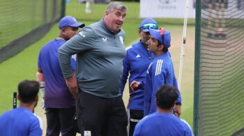 What transpired the fight between Gautam Gambhir and Oval curator