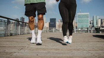 Spot jogging for 10 min vs 45 min walking which workout offers better?(Image: Pexels)