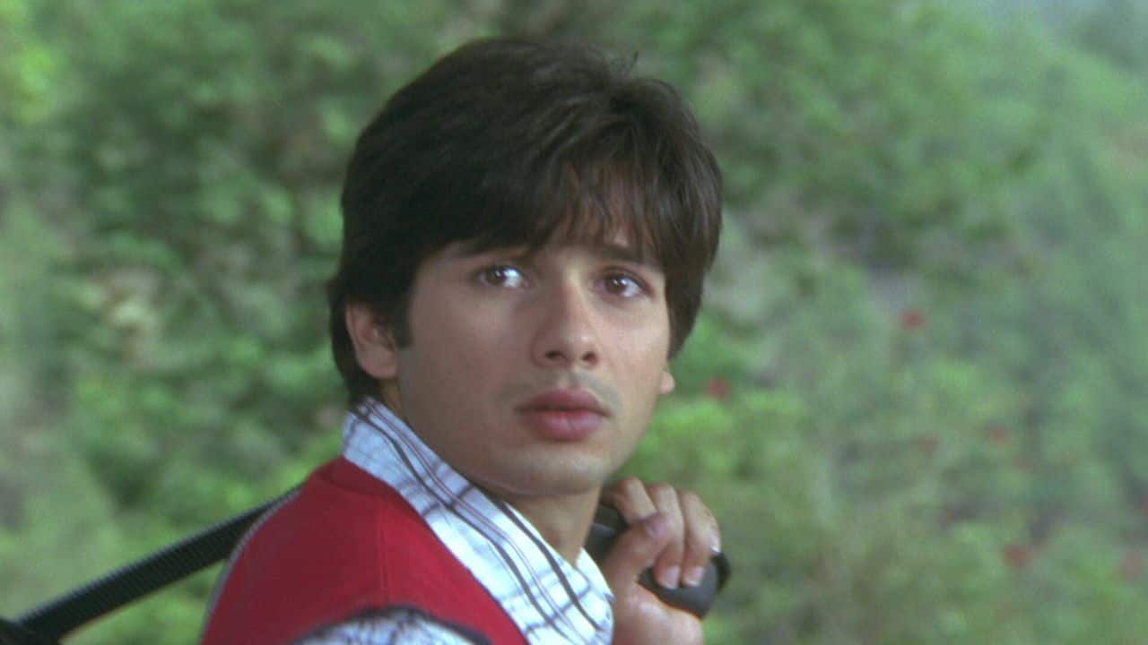 Shahid Kapoor – Vivah Shahid Kapoor's portrayal of Prem in Vivah epitomized the perfect Indian groom with his understated charm and respectful courtship. His natural chemistry with Amrita Rao and ability to convey deep emotions through subtle expressions redefined what it meant to be a romantic hero in Bollywood. Shahid Kapoor – Vivah Shahid Kapoor's portrayal of Prem in Vivah epitomized the perfect Indian groom with his understated charm and respectful courtship. His natural chemistry with Amrita Rao and ability to convey deep emotions through subtle expressions redefined what it meant to be a romantic hero in Bollywood.