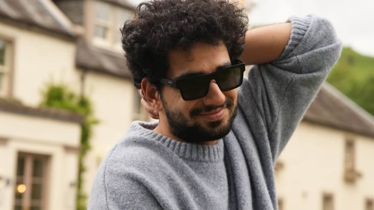 Samay Raina announces India tour ‘Samay Raina Is Still Alive and Unfiltered’ after controversy, 40,000 tickets sell out in an hour