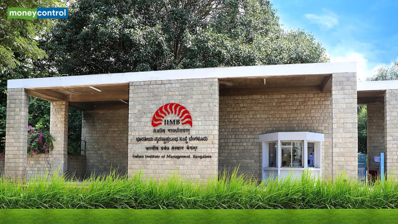 IIM Bangalore signs MoU with Mathew Cyriac to set up India's first Global Centre of Excellence on PE & Venture Capital