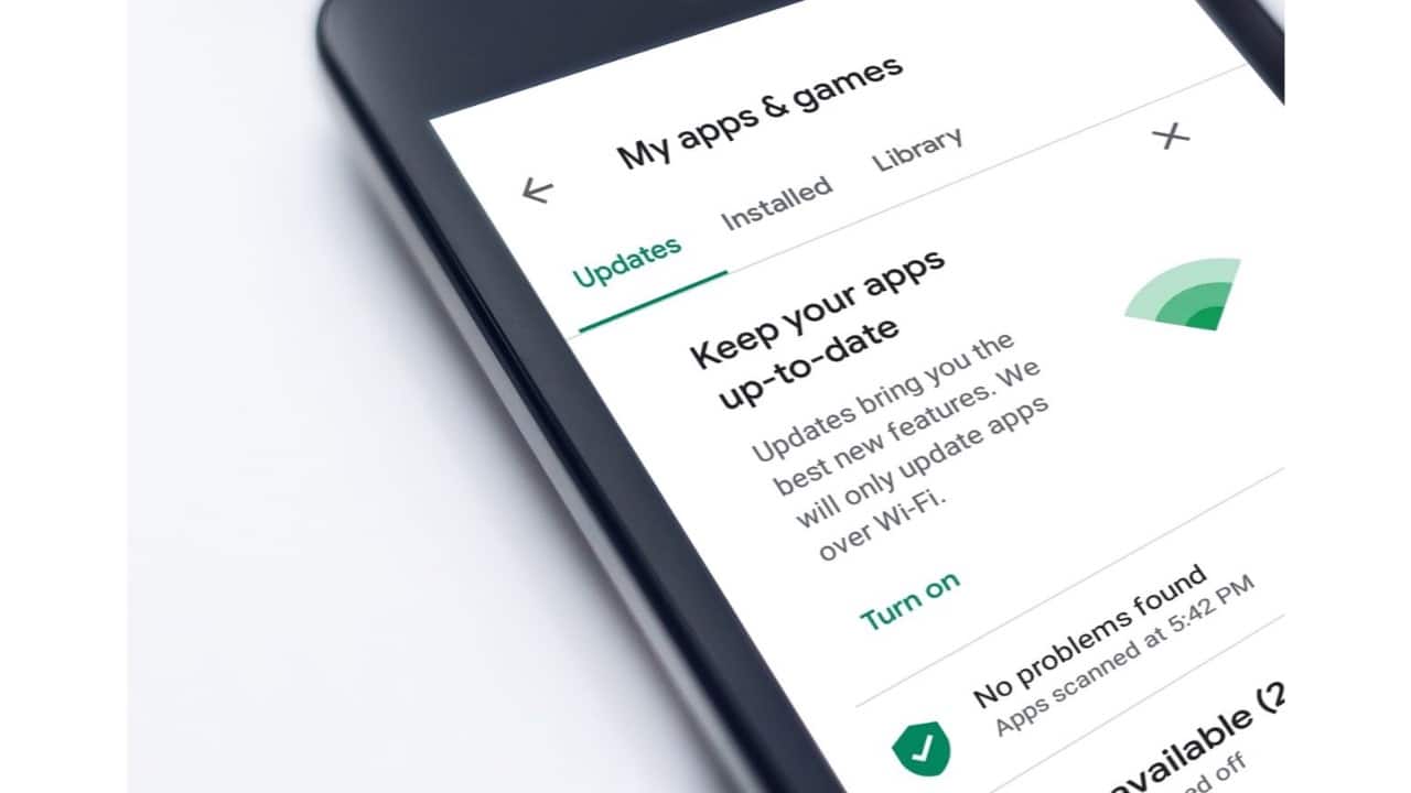  Bulk App Management Cleaning up your device is made easier, as the Play Store allows you to uninstall multiple apps at once. Through the “Manage apps &amp; device” menu, you can filter, select, and remove several apps simultaneously to free up storage with just a few taps.