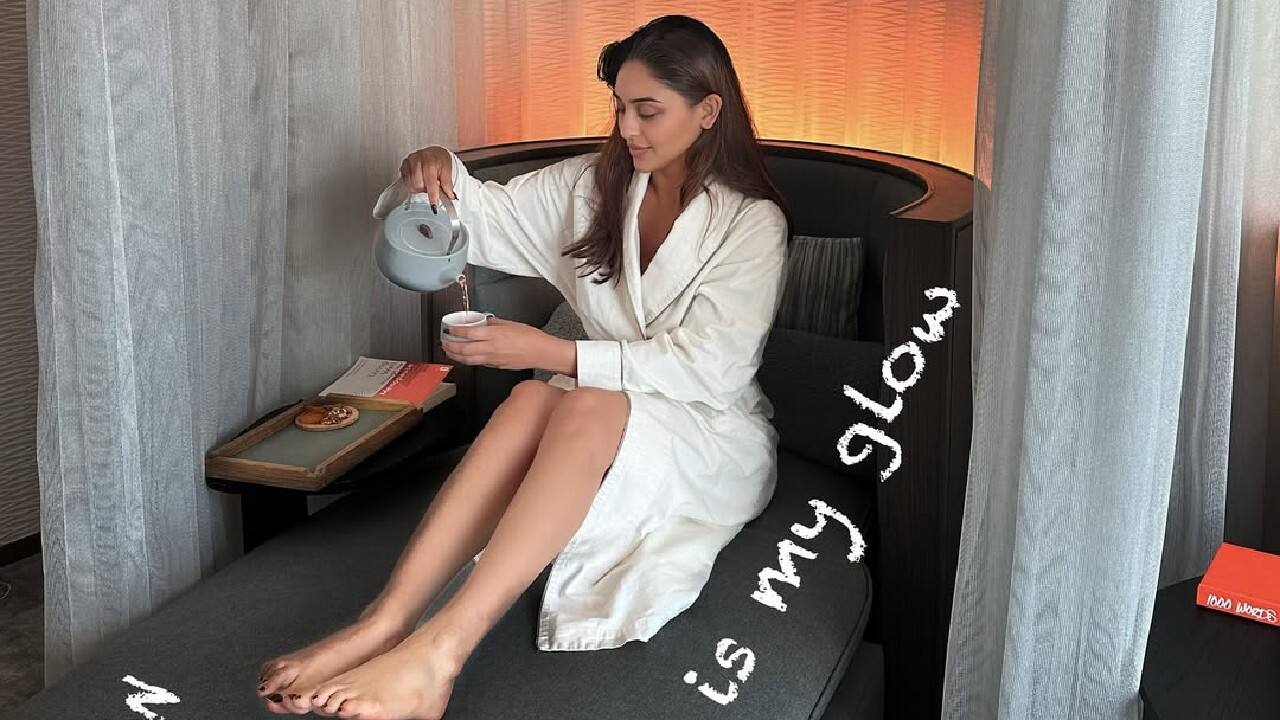 Relaxation therapy She is not only enjoying exploring Dubai and relishing the food but has also taken a relaxation therapy at a spa. Relaxation therapy She is not only enjoying exploring Dubai and relishing the food but has also taken a relaxation therapy at a spa.