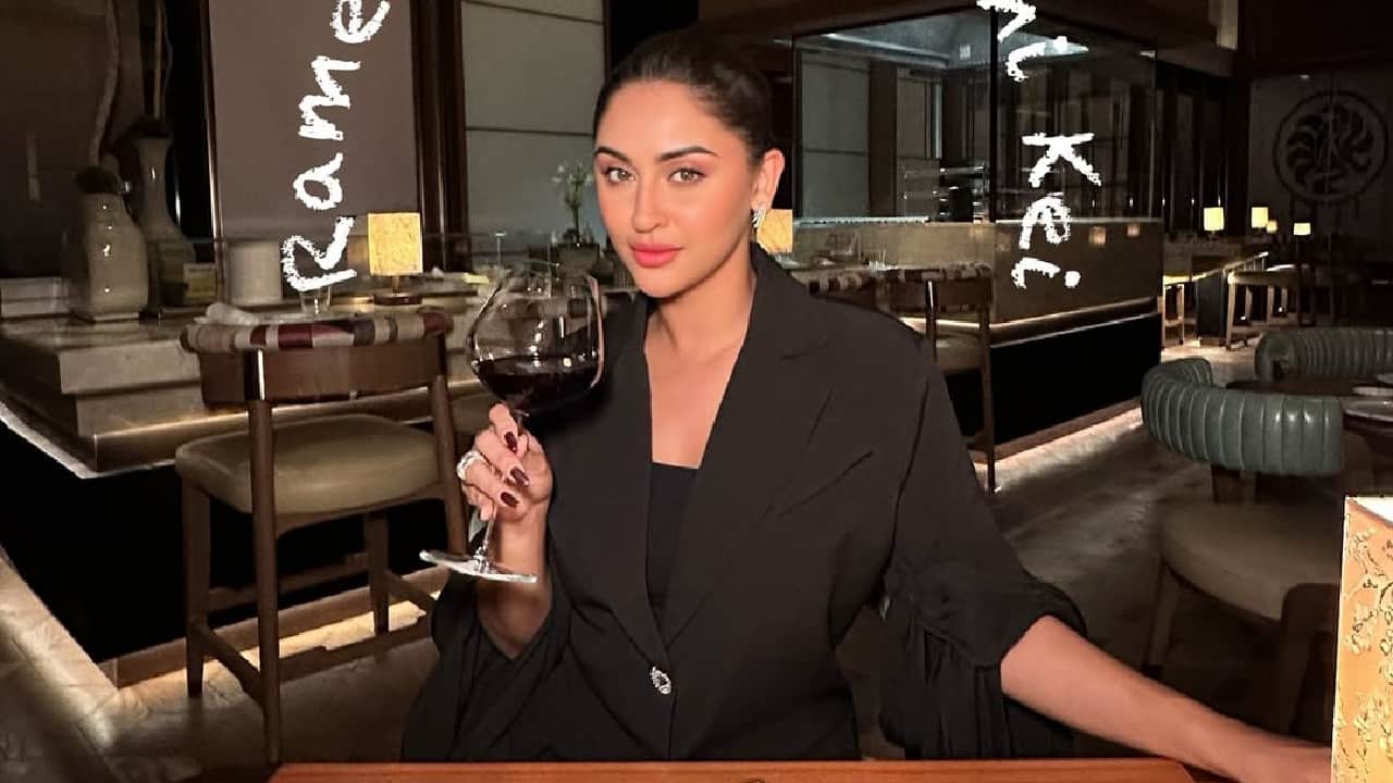 Wine and dine Ramen might be her favourite dish as she dives into her juicy food while bids aduie through her photo album. Wine and dine Ramen might be her favourite dish as she dives into her juicy food while bids aduie through her photo album.