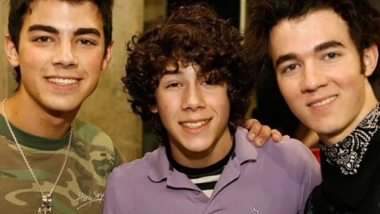 The carousel wraps up with Malti mesmerized by an aquarium, followed by a throwback of young Nick Jonas with his brothers, tying past and present together.