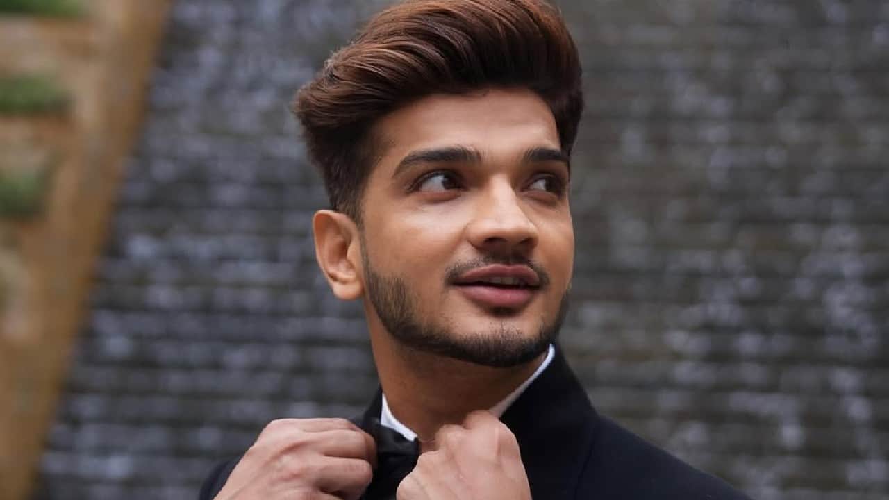 Evolution Munawar gained prominence through social media and stand-up performances. Evolution Munawar gained prominence through social media and stand-up performances.